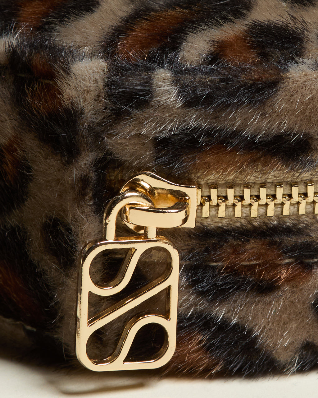 Joyero de viaje Yvonne de terciopelo con estampado de leopardo