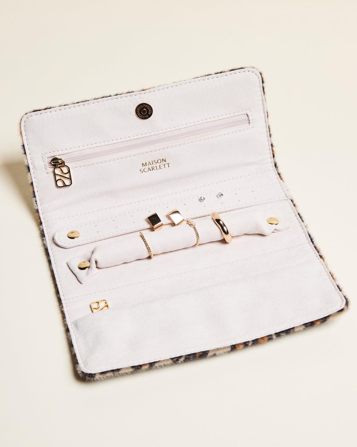 Estuche para joyas Catherine de terciopelo con estampado de leopardo